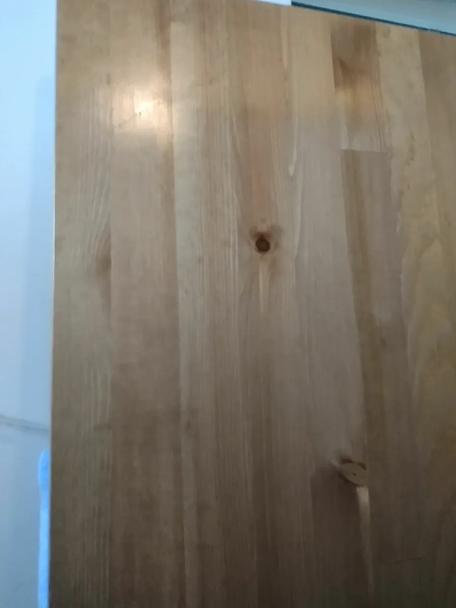 Barely used pine kitchen table - Image 3