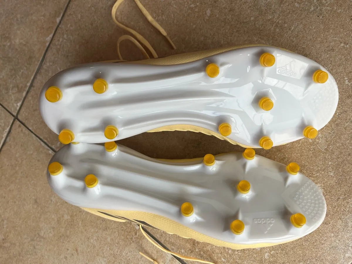 Adidas Predator  XP FG football boots size 8 - Image 3