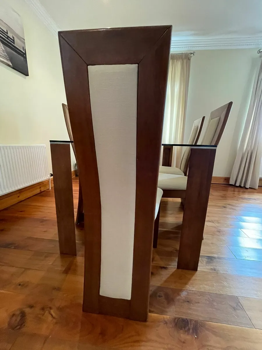 Dining table and chairs - Image 3