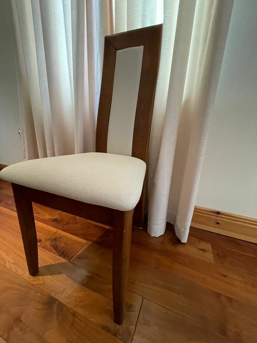 Dining table and chairs - Image 4