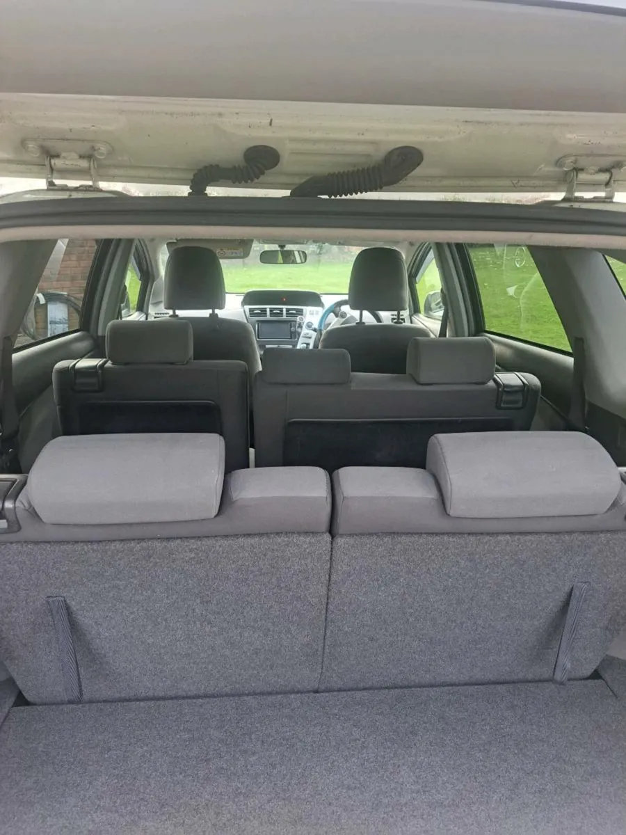 RESERVED 132 Prius - 7 seater - Image 3