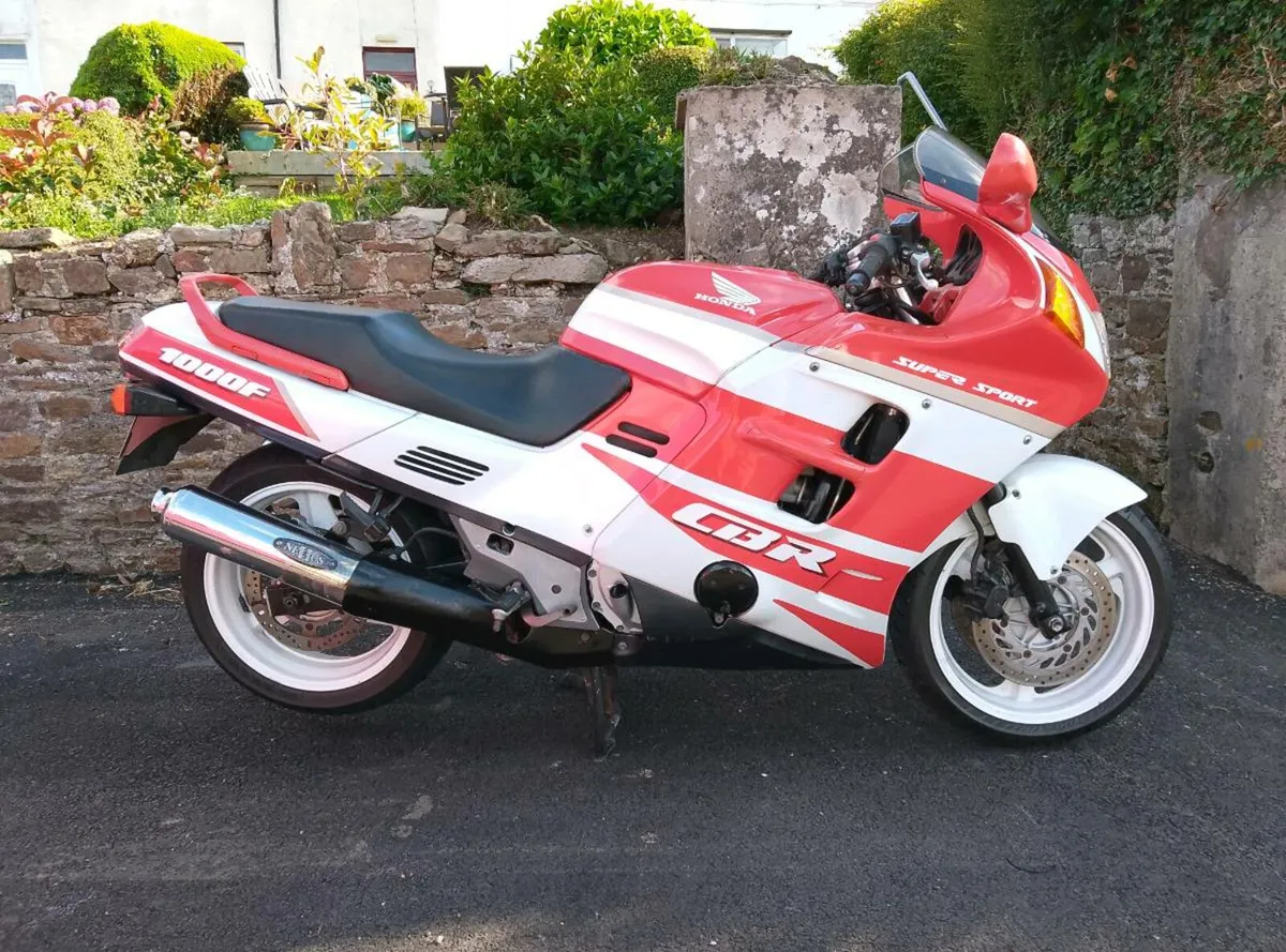 1990 Honda CBR1000F - Image 1