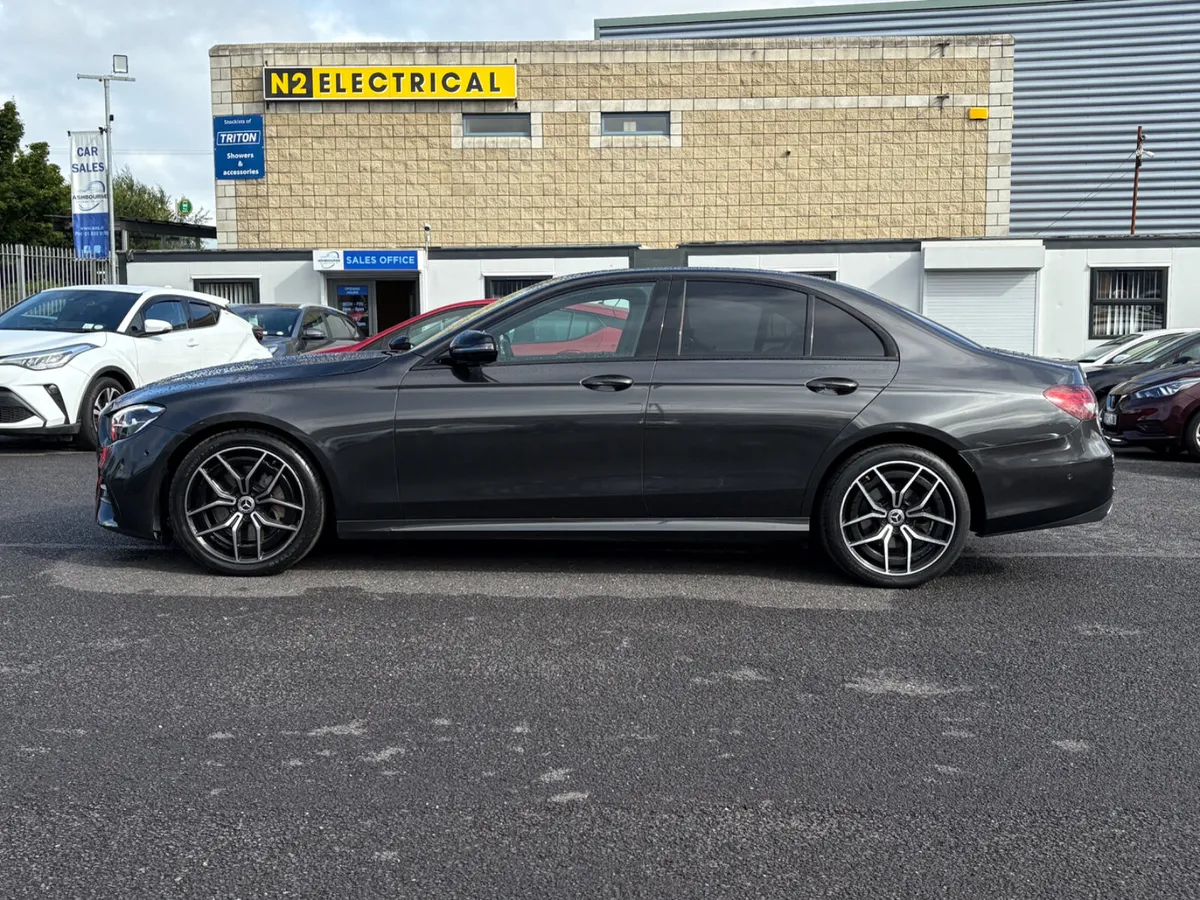 Mercedes-Benz E-Class 2021 - Image 4