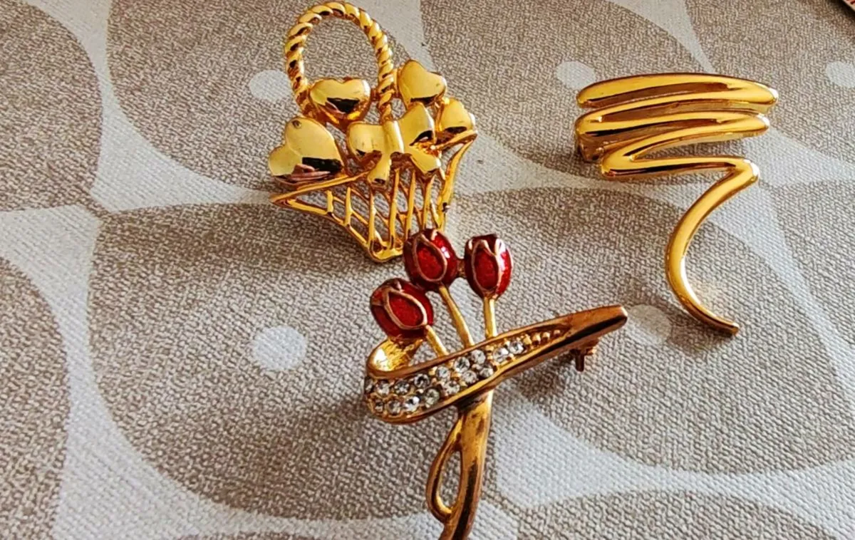 3 Vintage brooches - Image 2