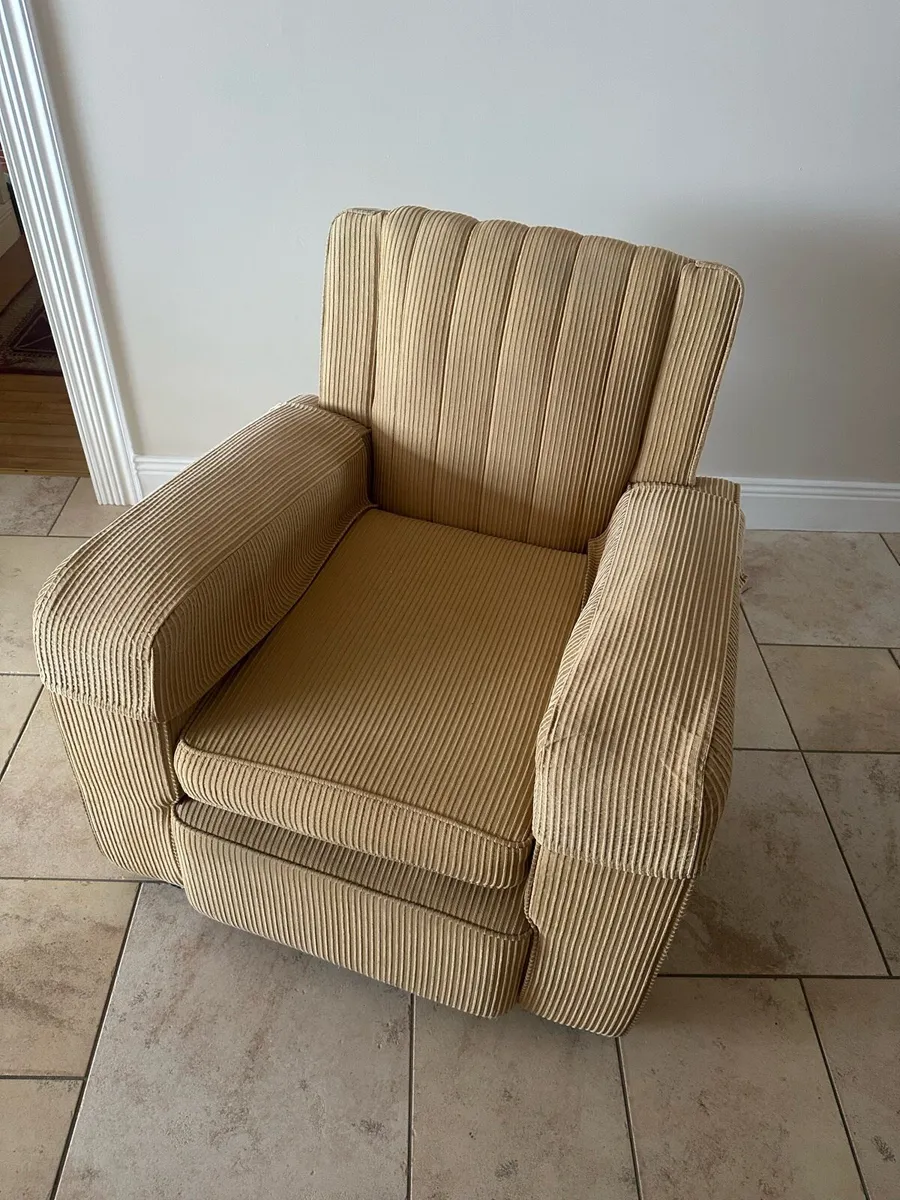 Corded armchair - Image 1