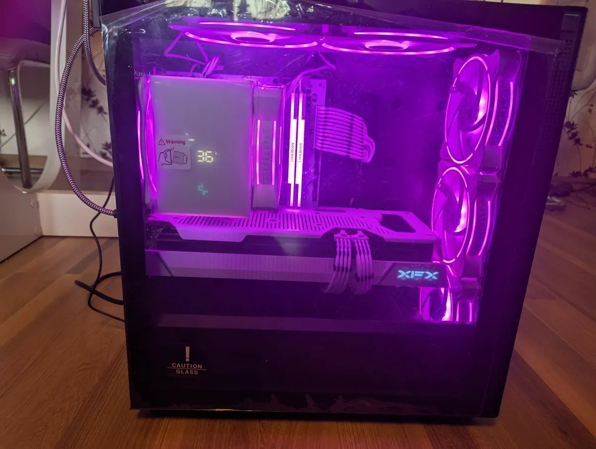 Micro tower Micro-ATX PC Ryzen 7 5800X RX 7800 xt - Image 3