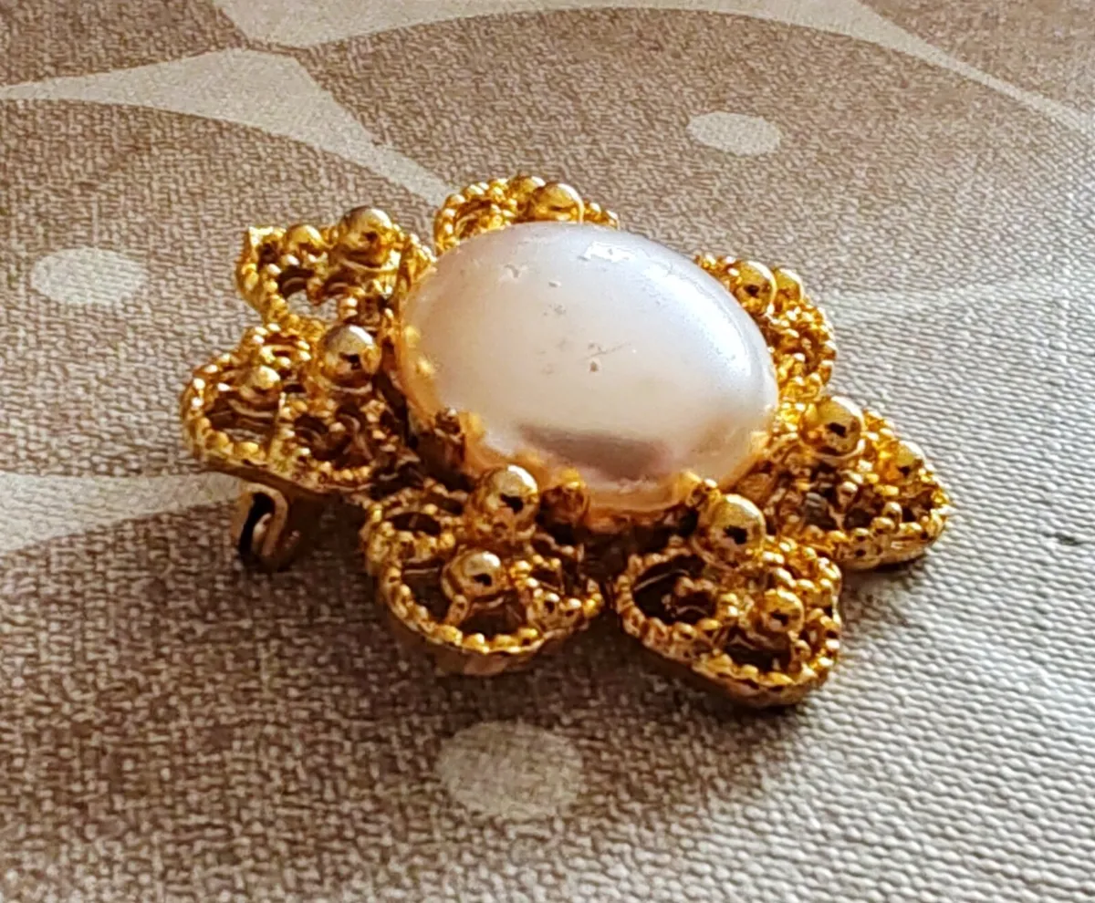 Vintage brooche - Image 1