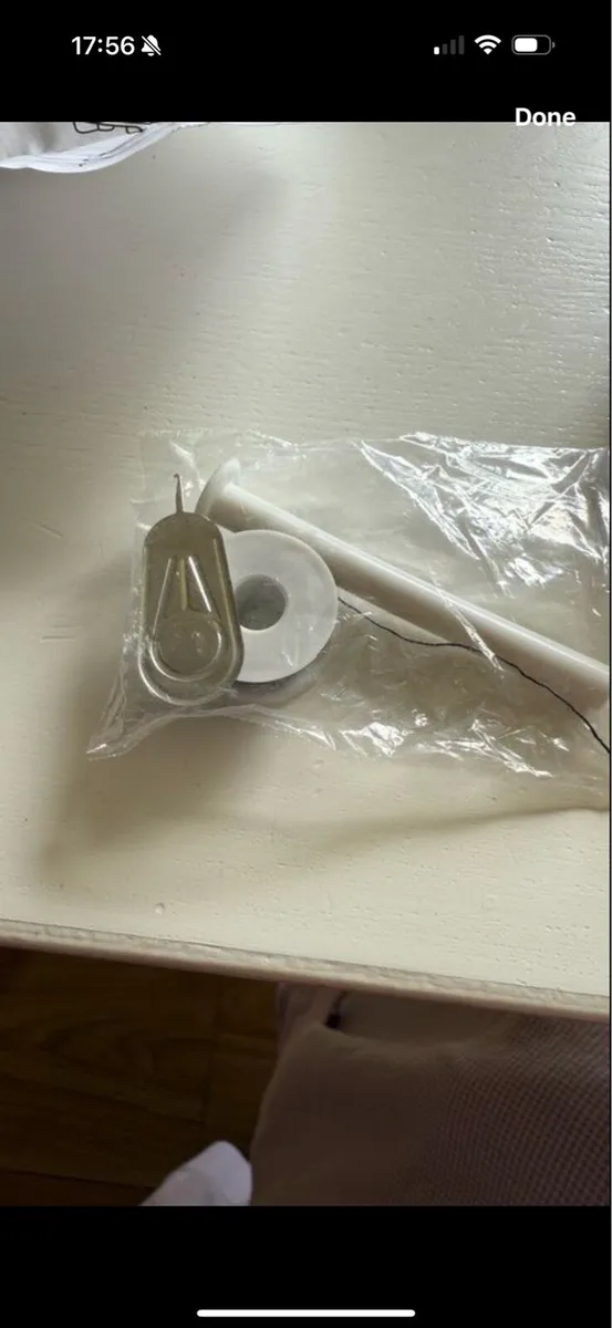 Free Mini sewing machine. - Image 2