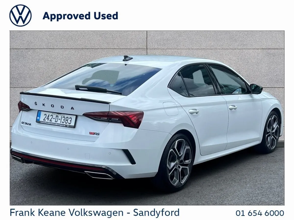 Skoda Octavia  vrs  2.0tsi 245HP DSG Automatic  f - Image 3