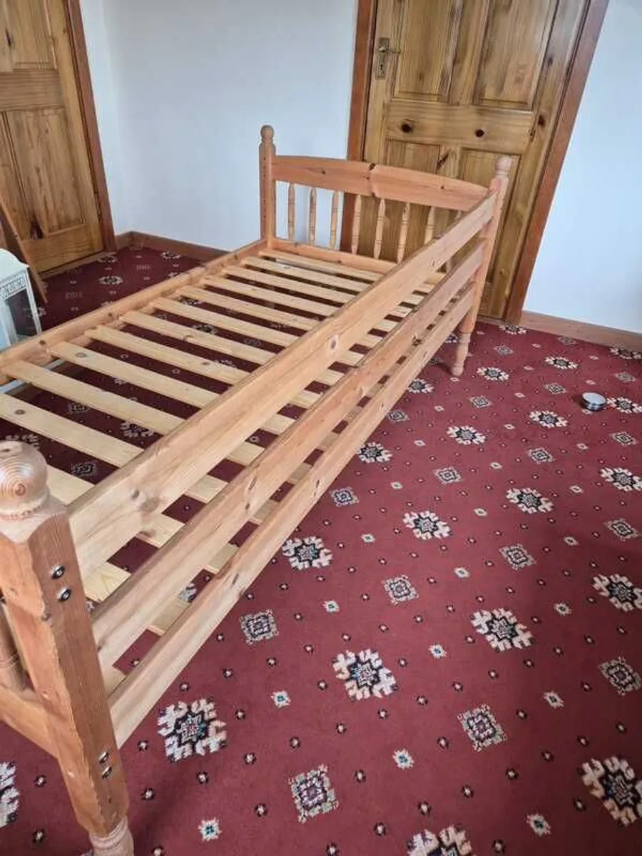 Large single beds - Image 3