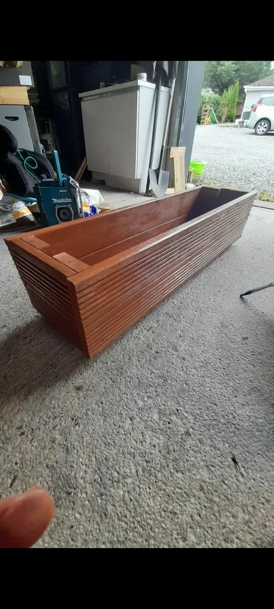 Planters - Image 3