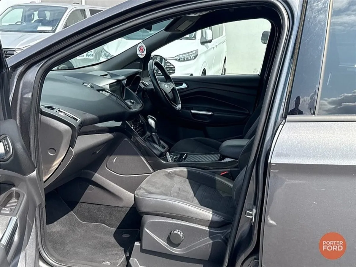 Ford Kuga  auto  1.5tdci Stline 120PS - Image 4