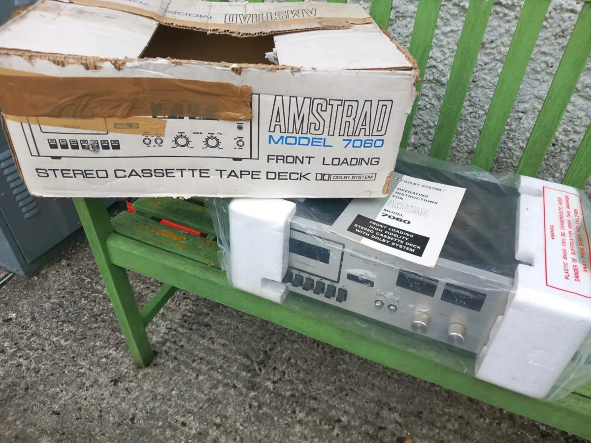 Vintage cassette player,record palyer , reciever - Image 2