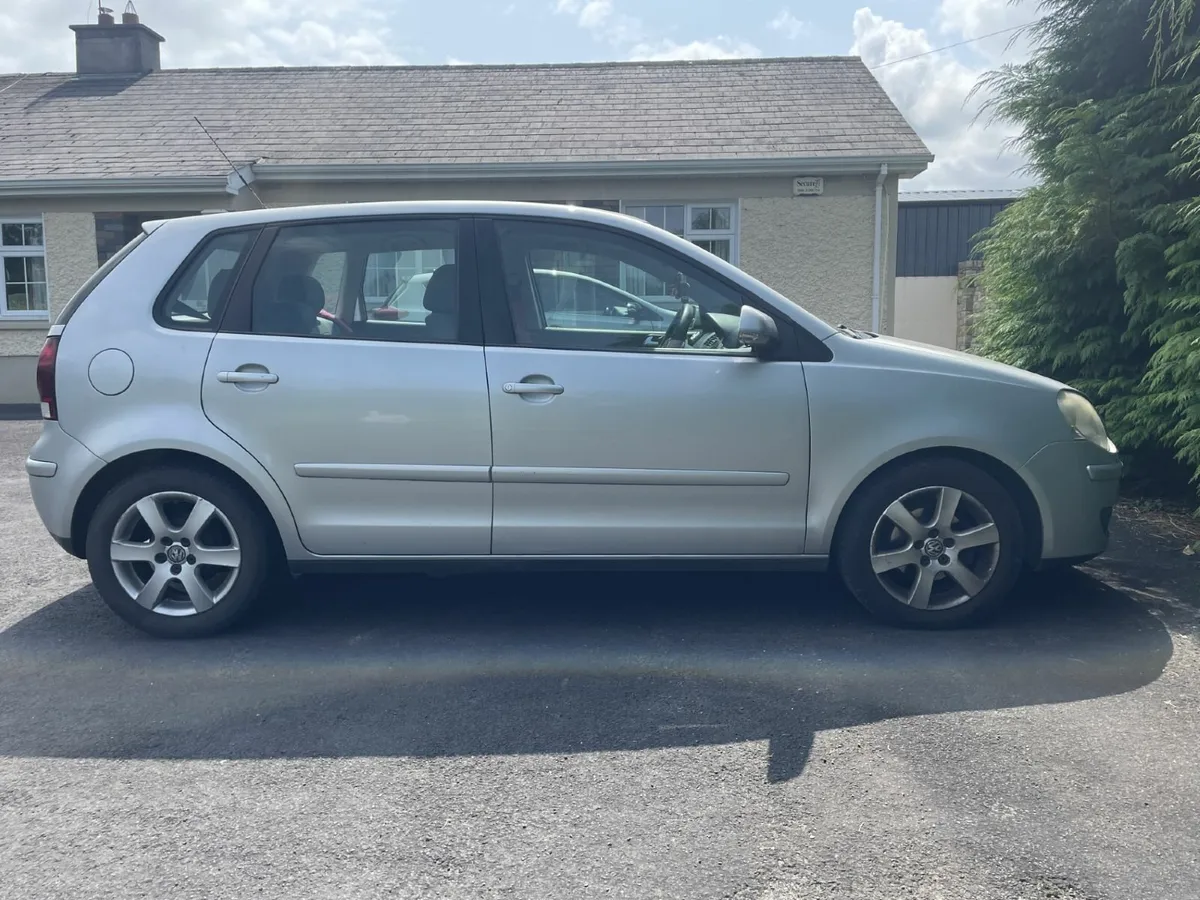 Volkswagen Polo 2008 - Image 2