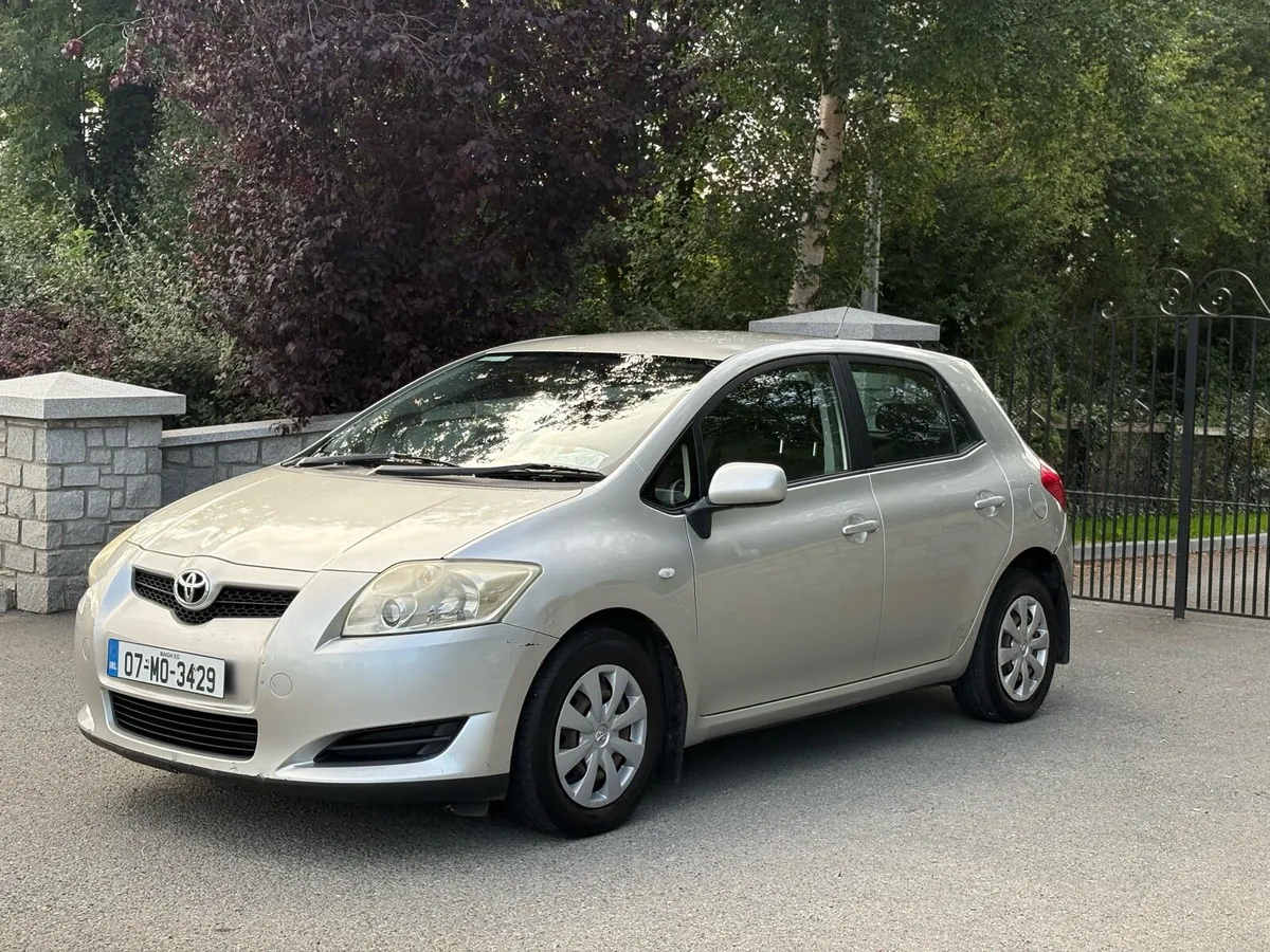 Toyota Auris 1.4 Petrol NEW NCT!!! 04/26 TAX 09/25 - Image 2