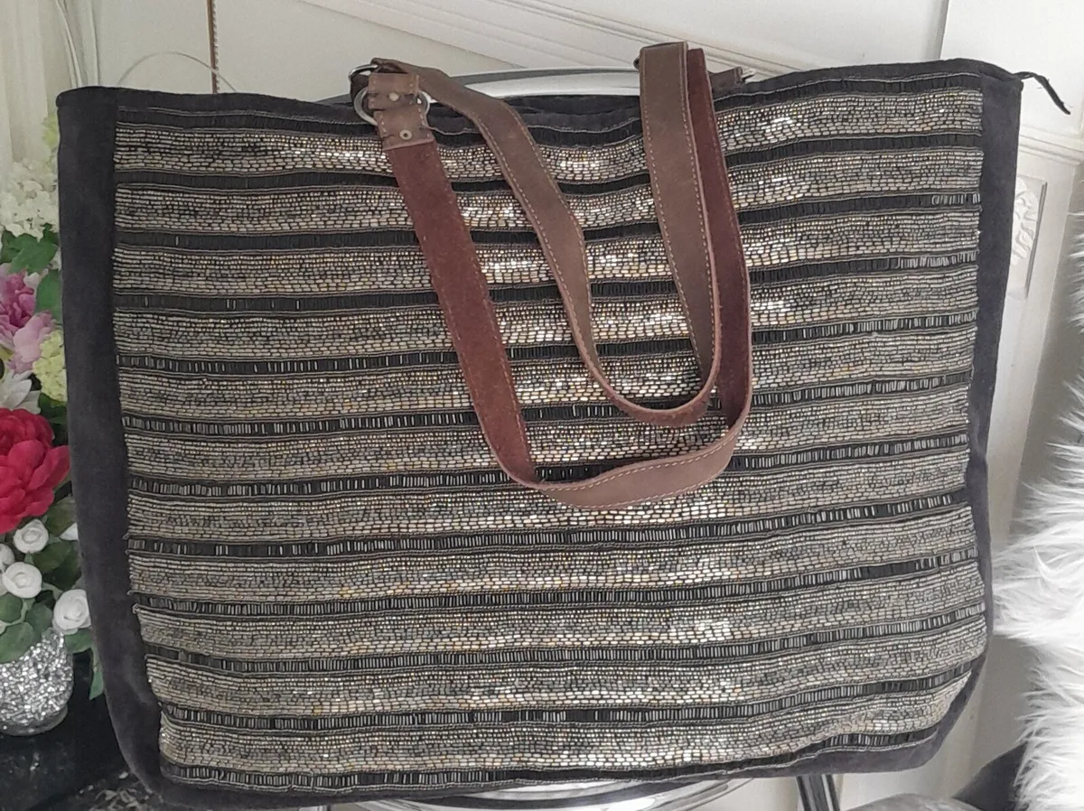 Classy dark beaded bag - Image 1