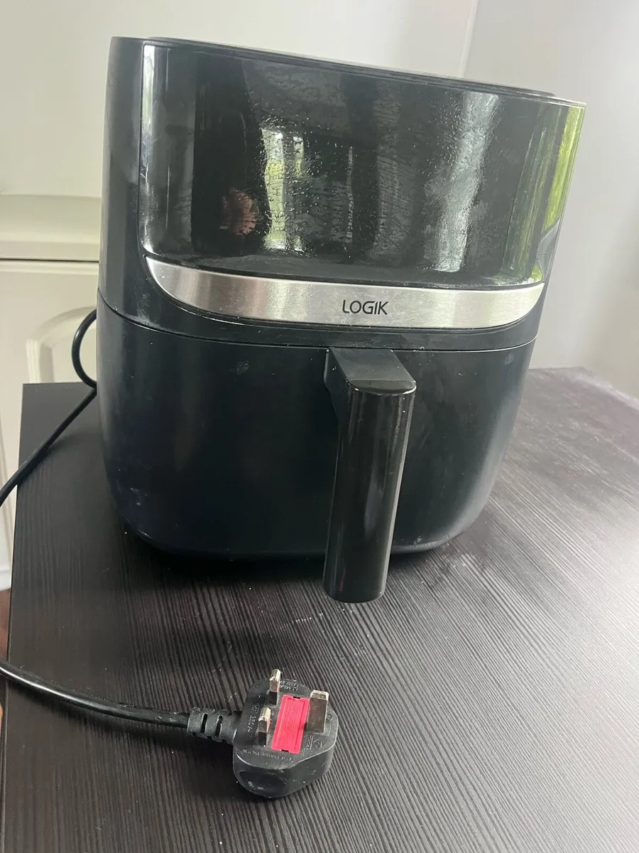 Air fryer - Image 1