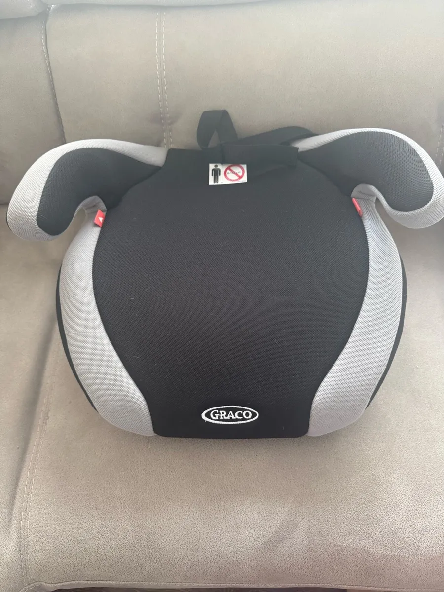 Child booster seat - Image 1