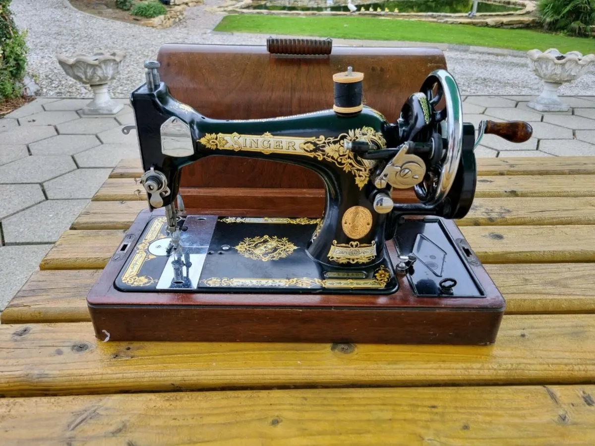Singer Sewing Machine  (1933) - Image 1