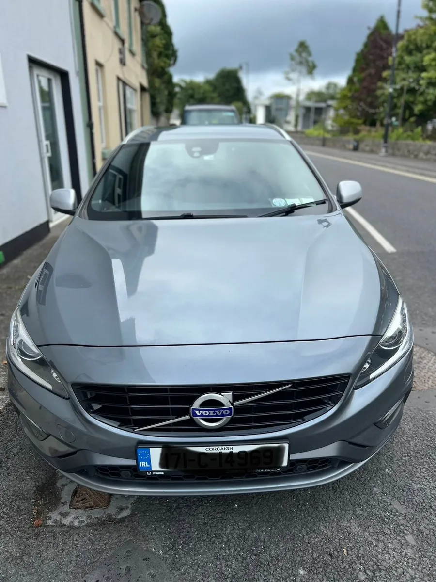 Volvo V60 2017 - Image 2