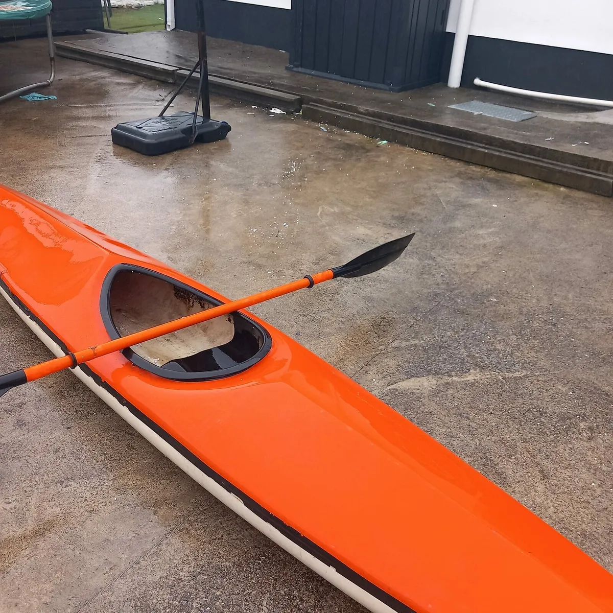 14ft fiberglass kayak and paddle - Image 1