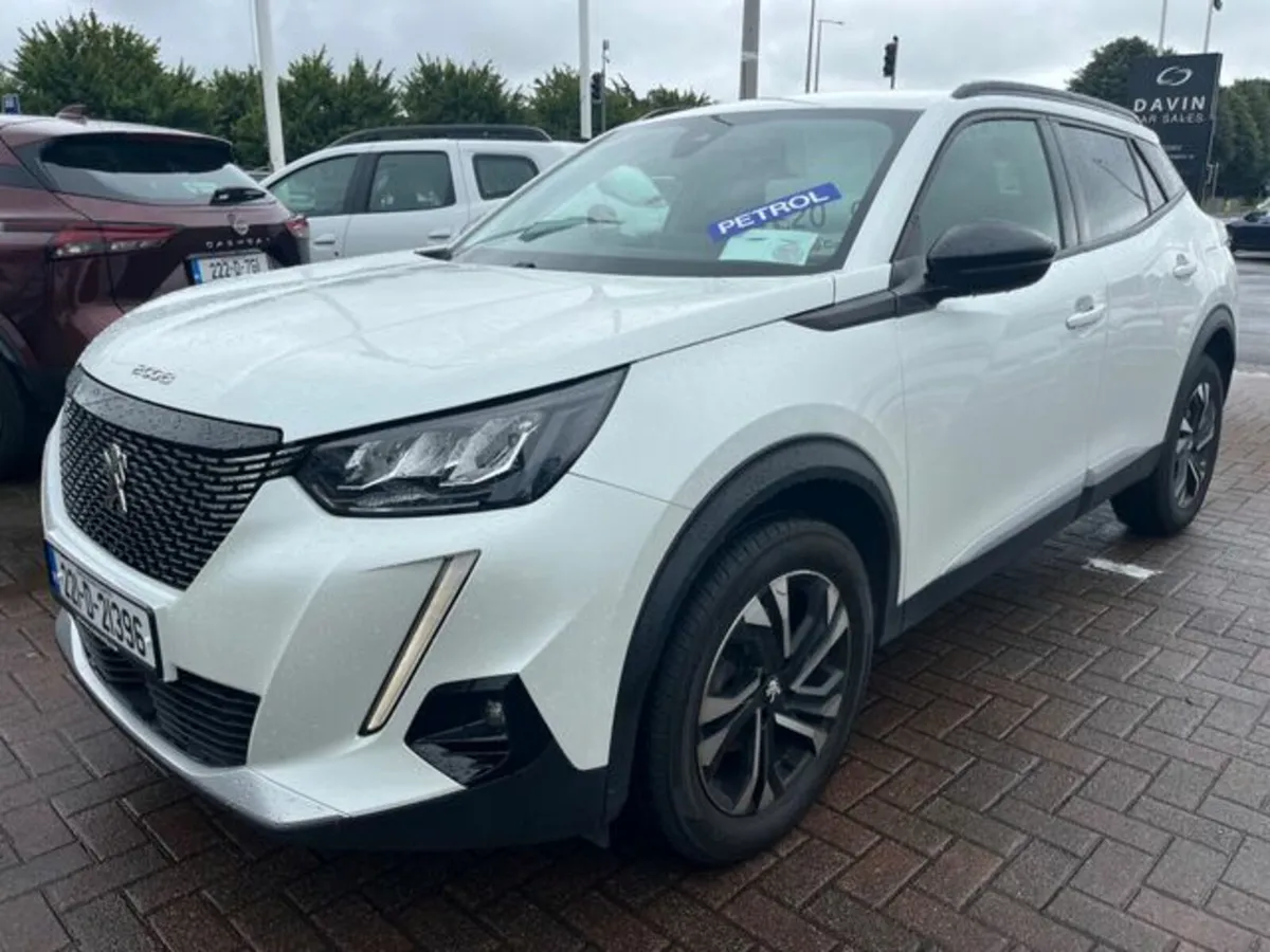 Peugeot 2008 Allure 1.2 100 4DR - Image 2