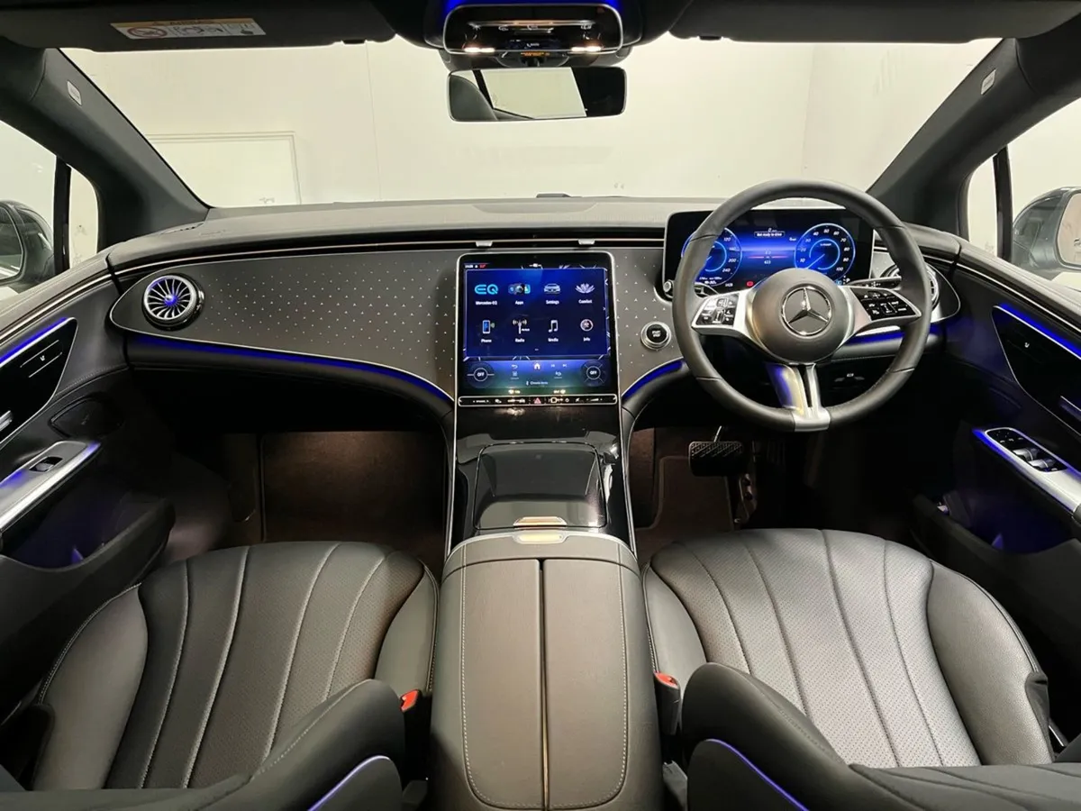 Mercedes-Benz EQE 300 Sport Edition - Image 4