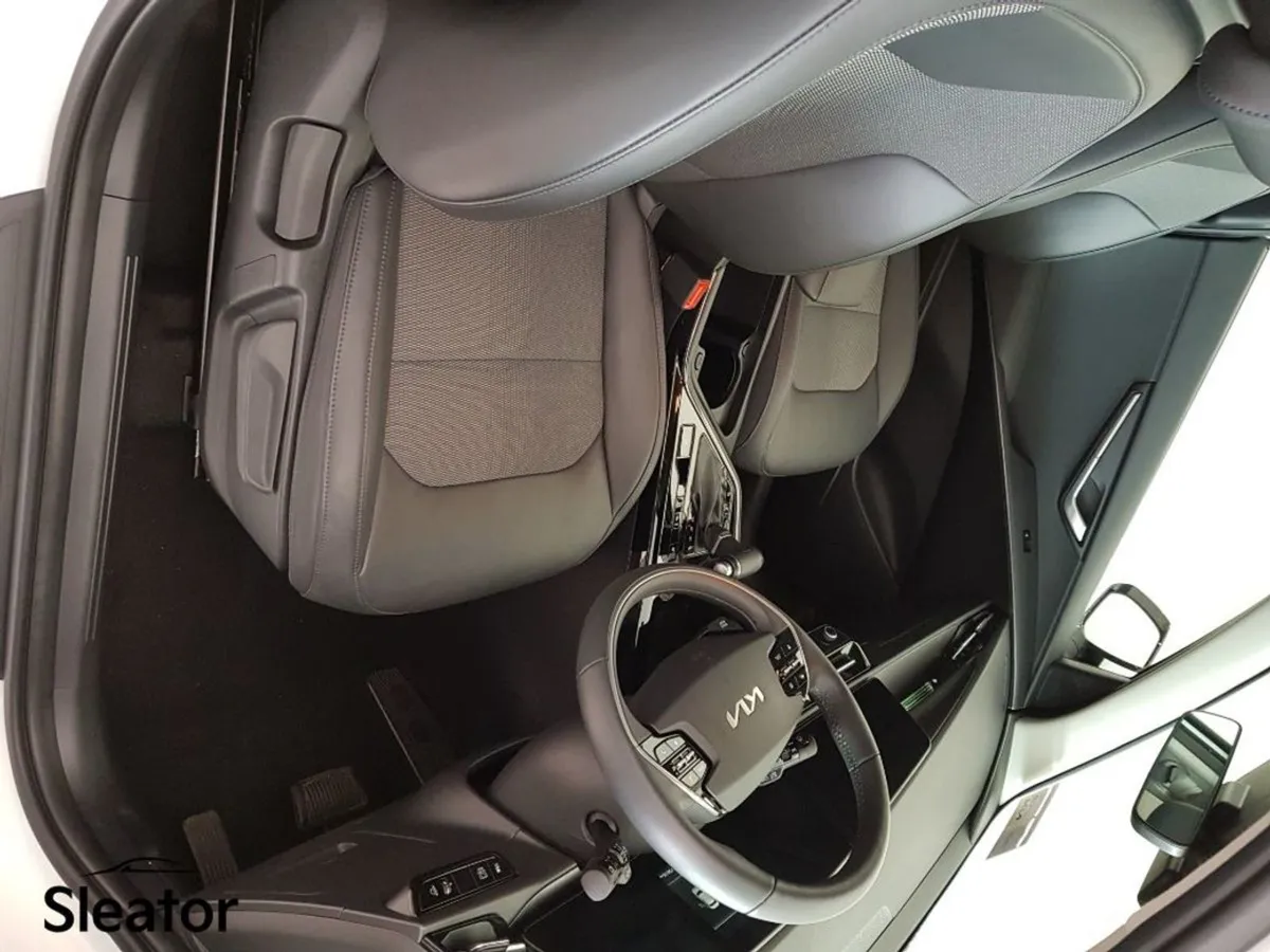 Kia Niro Phev K3 5DR Auto - Image 3