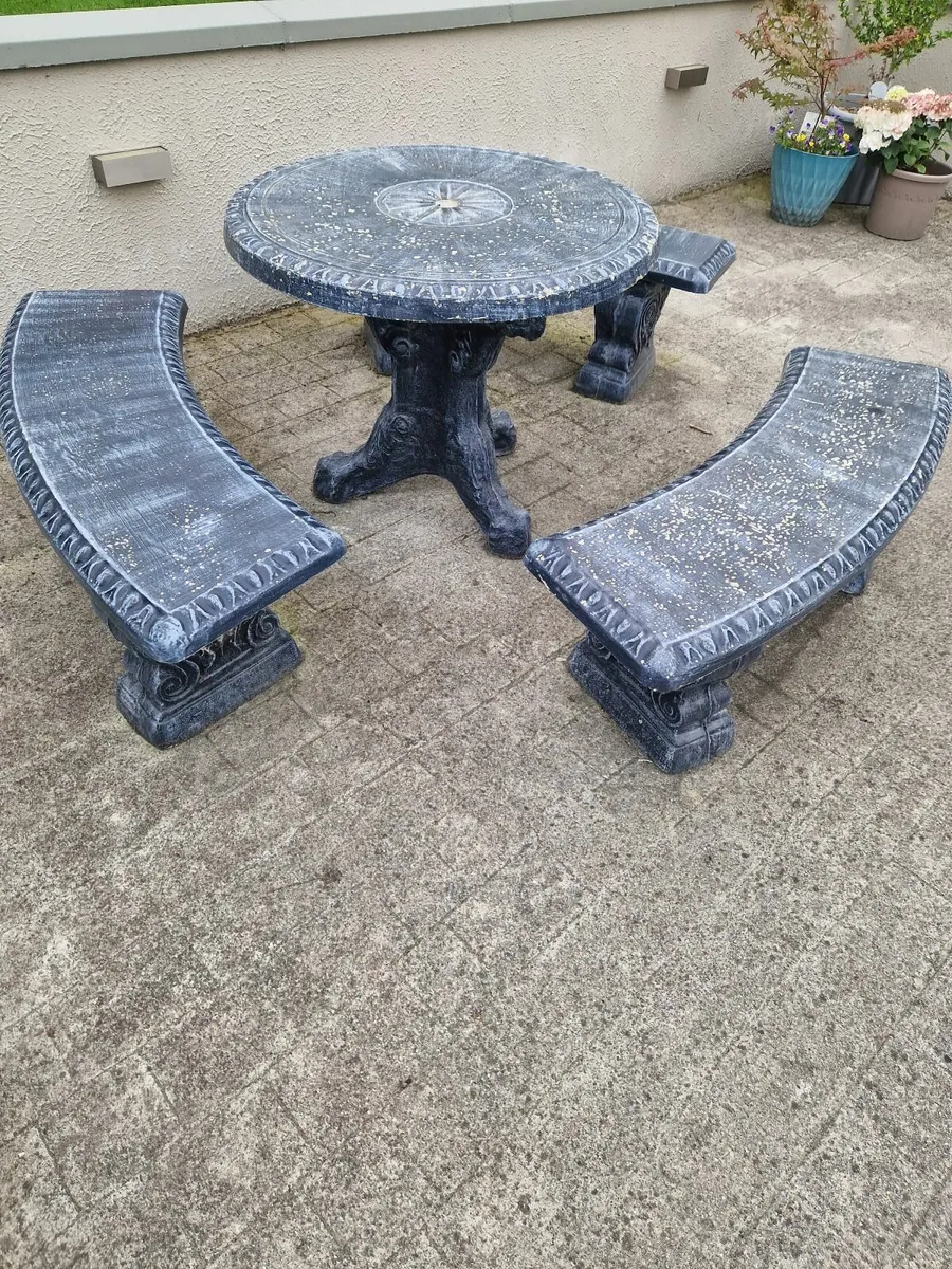 Outdoor Seating Set - Image 2