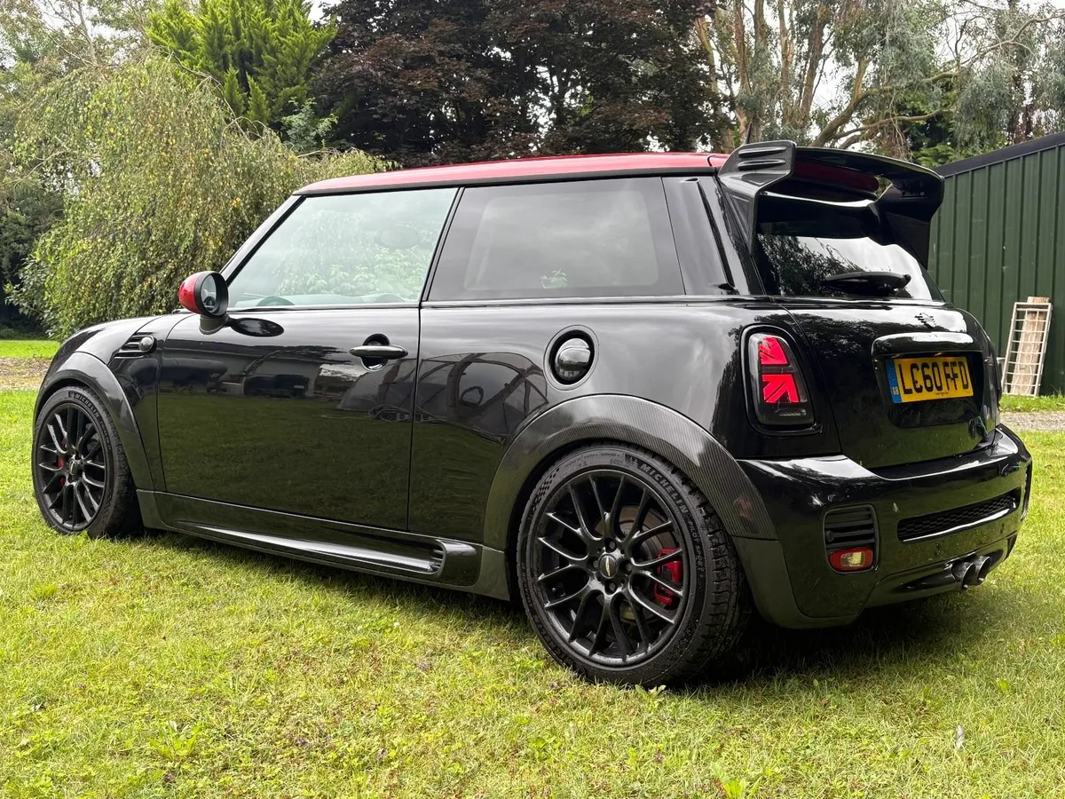Mini Cooper S John Cooper Works - Image 3
