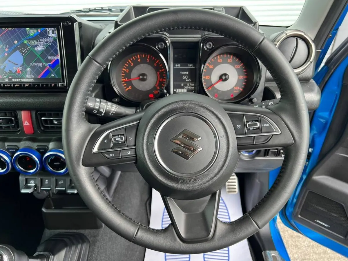 Suzuki Jimny 1.5 AWD MANUAL // 4 SEATER // CRUISE - Image 4