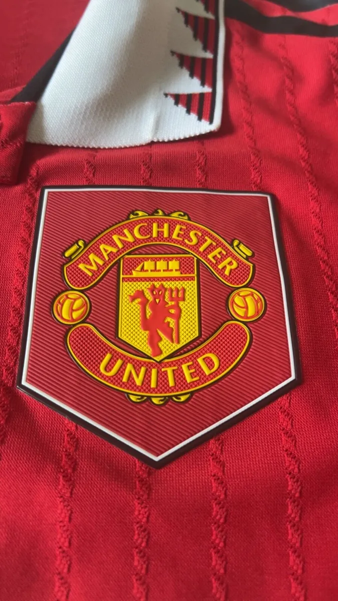 Original Adidas Man United 2022/23 home jersey - Image 4