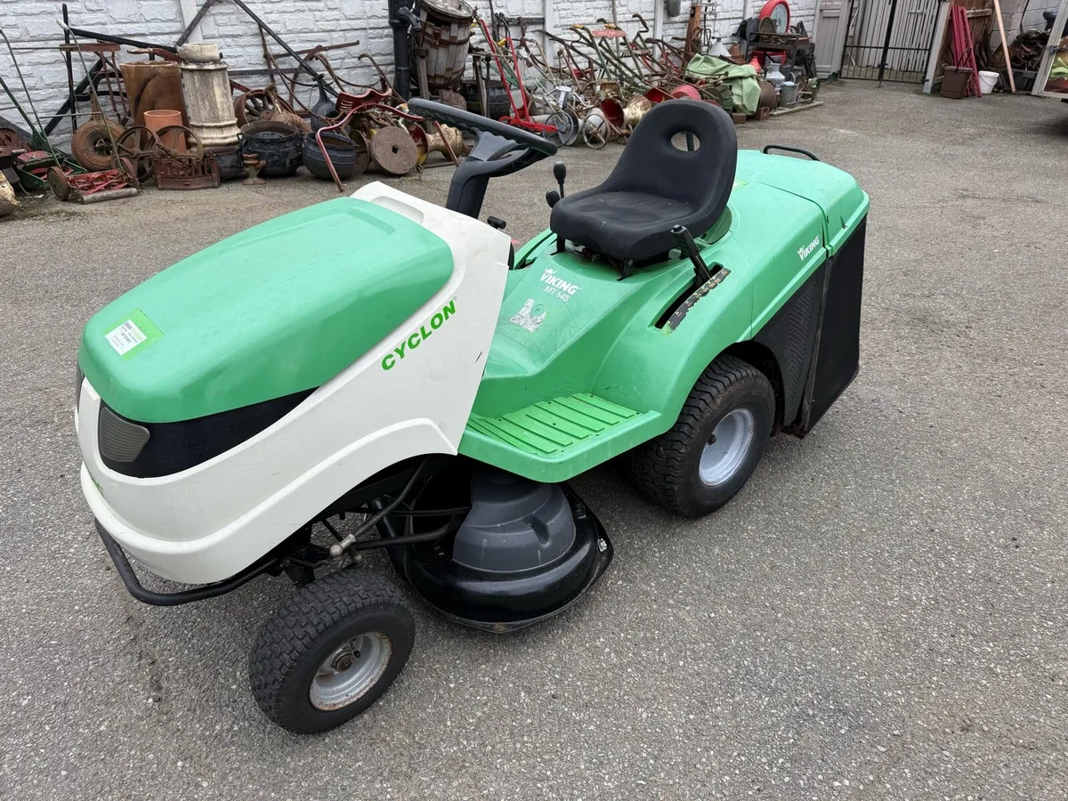 Ride on Lawnmower - Image 2