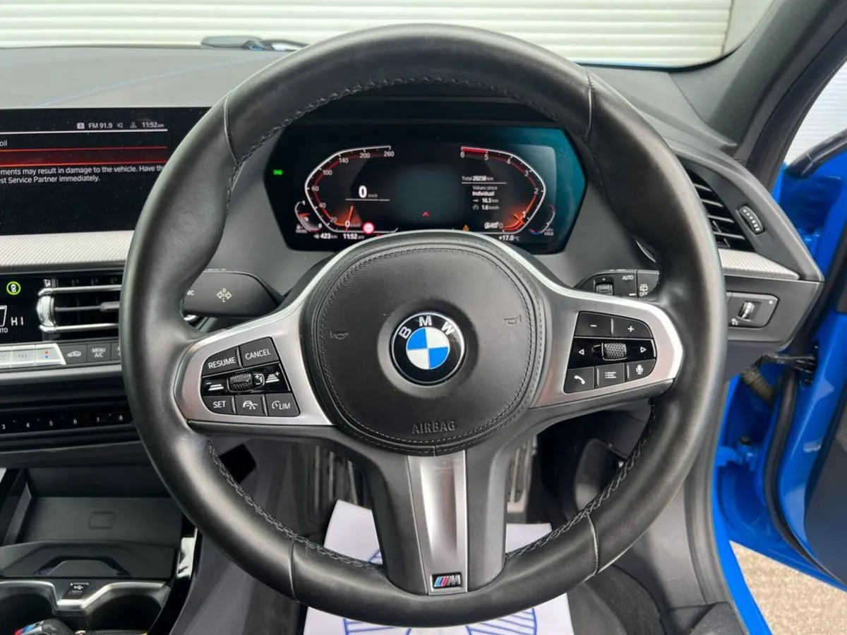 BMW 1-Series 118d M-SPORT 2.0 AUTO // FULL SERVICE - Image 4