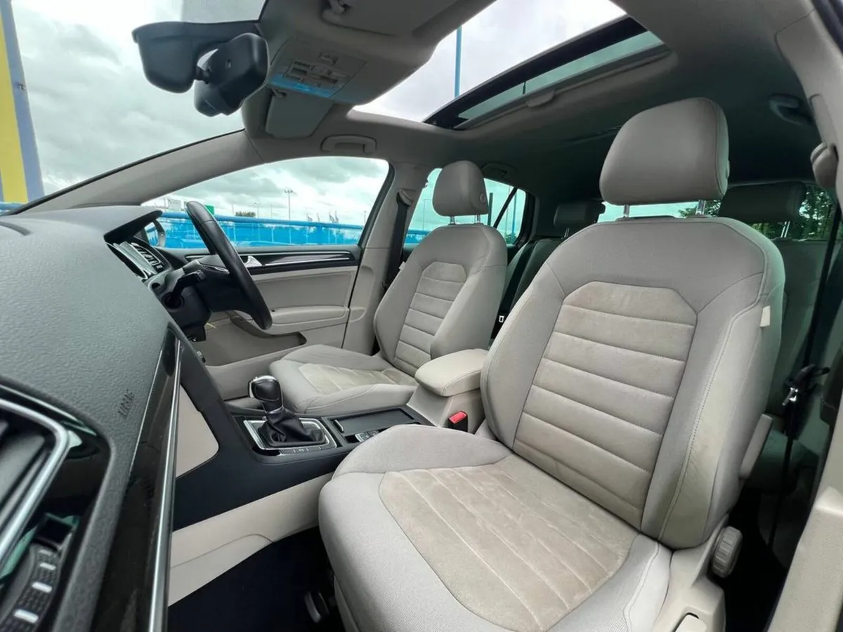 Volkswagen Golf HIGHLINE 1.4 TSI AUTO // TILT & SL - Image 2