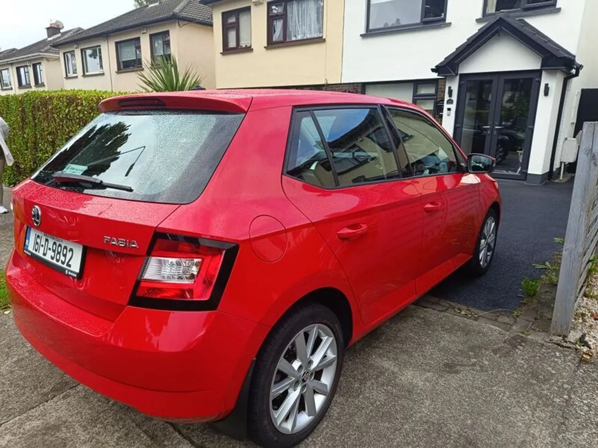 2016 Skoda Fabia - Image 2