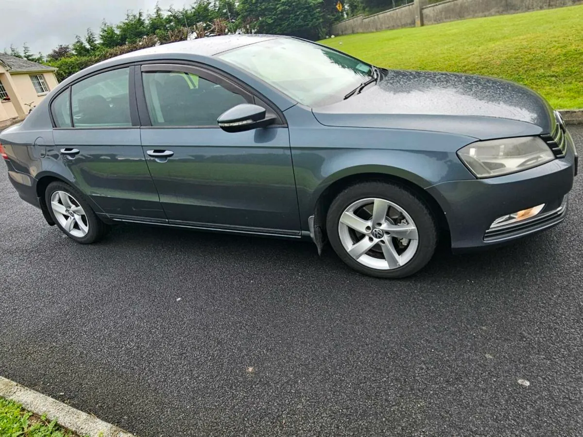 Vw Passat 2013 - Image 2