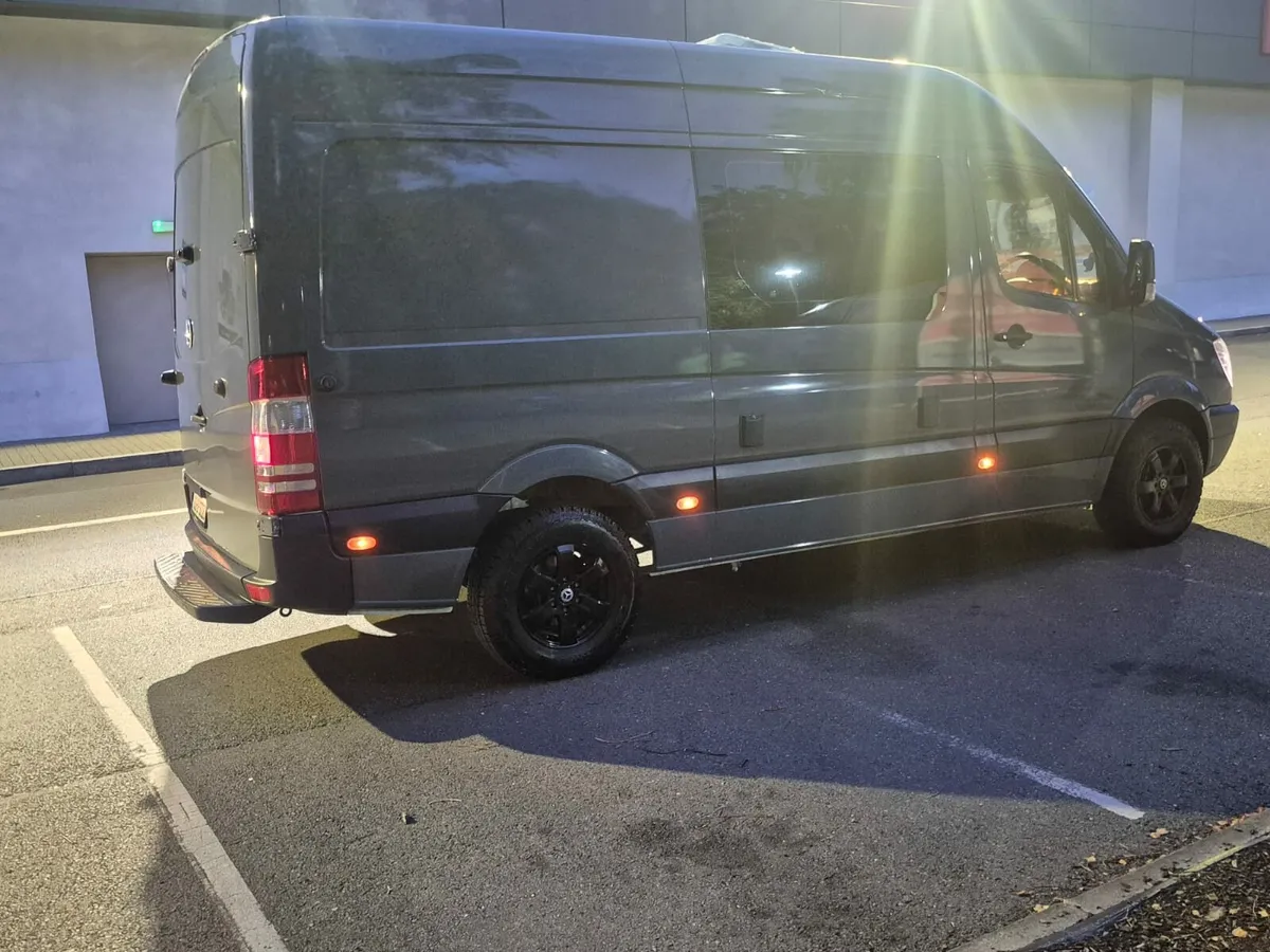 SPRINTER 313 Camper MTB Surf - Image 4