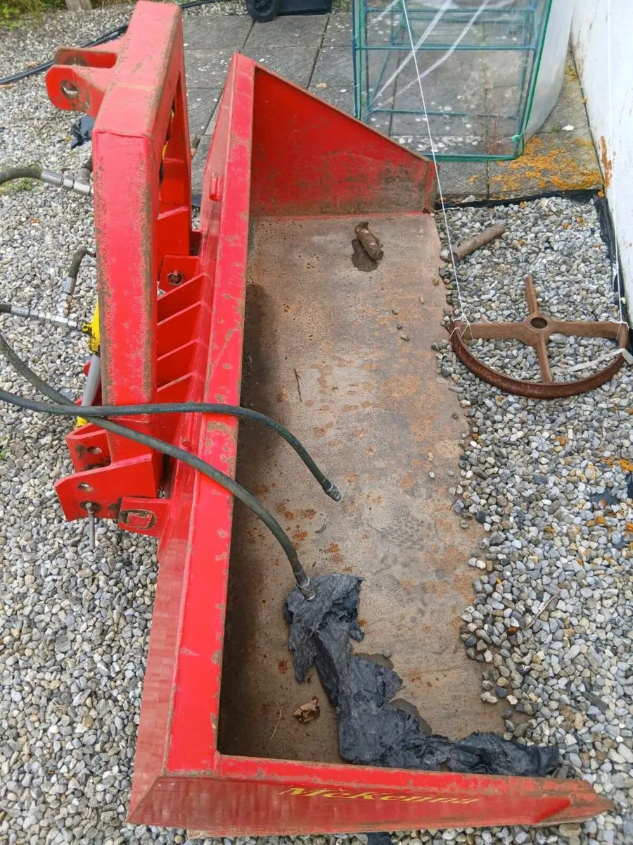 Power box - Image 1
