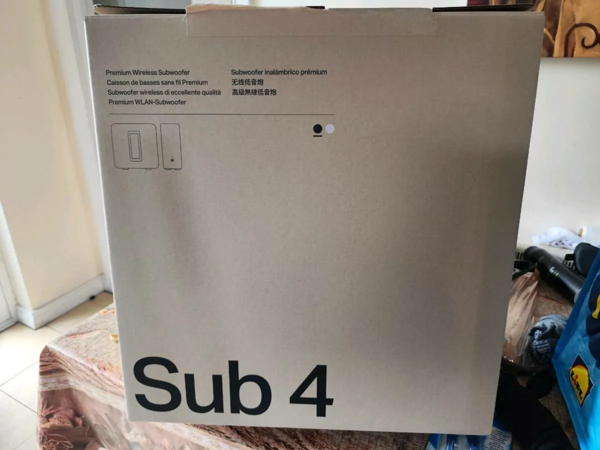 Sonos sub4 gen +Arc soundbar - Image 2