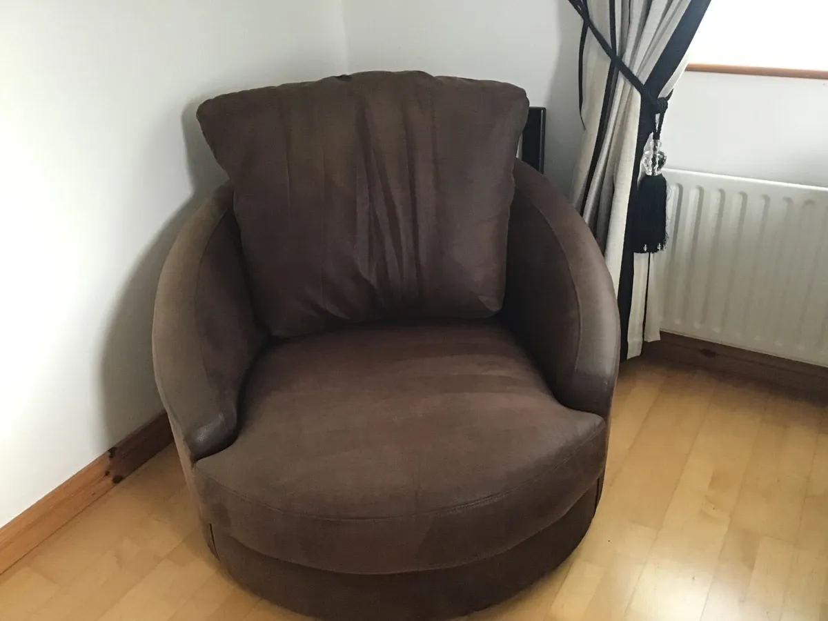 Swivel Arm Chair - Image 1