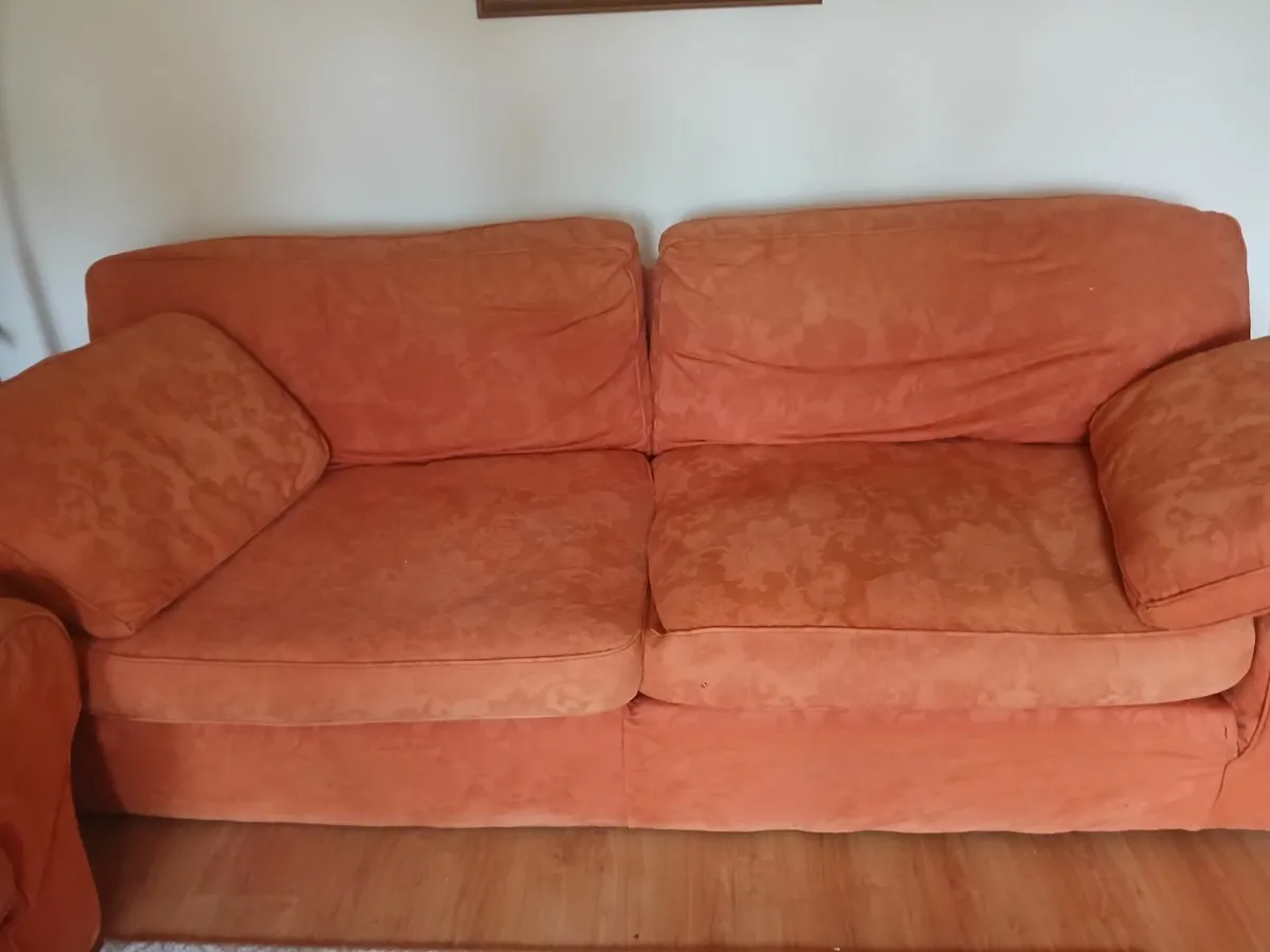 A Sofa with 2 arm chairs - Image 2
