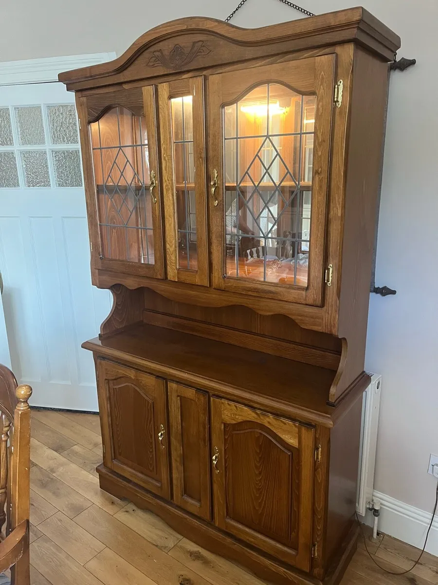 Dresser - Image 2