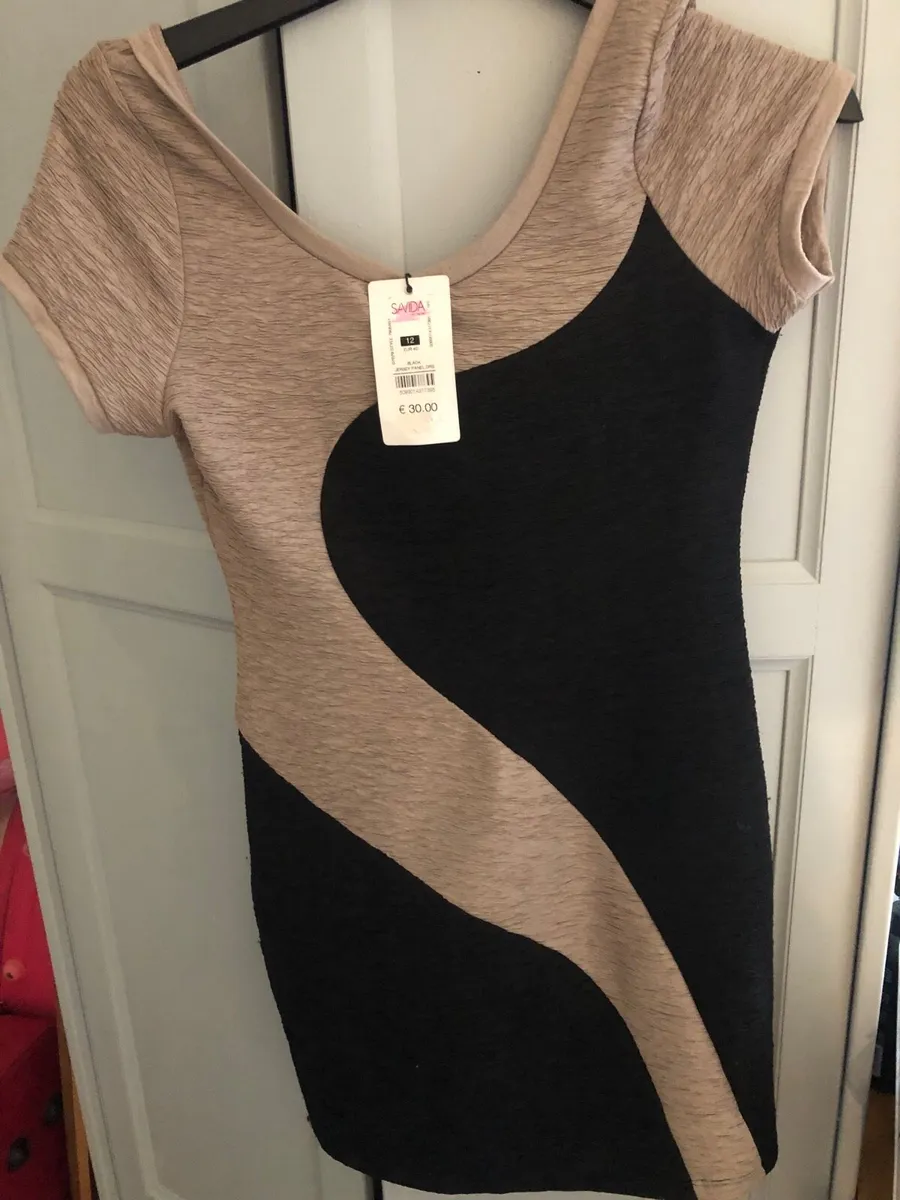 Ladies BNWT dress size 12 €15 - Image 1