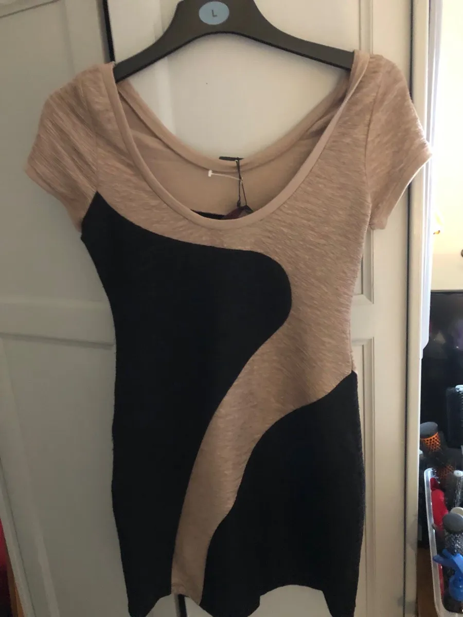 Ladies BNWT dress size 12 €15 - Image 2