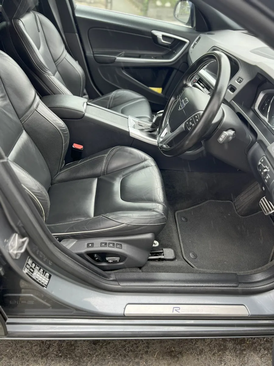 Volvo V60 2017 - Image 4