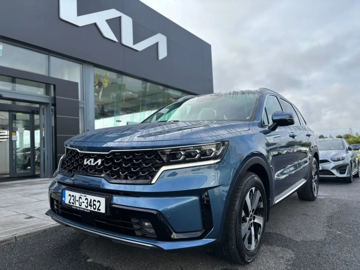 Kia Sorento 2.2 Diesel K3 ( 7 Seats ) - Image 1