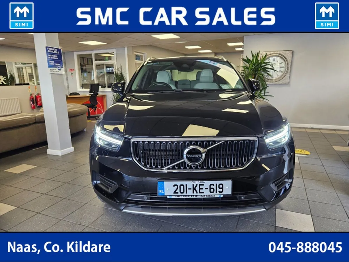 Volvo XC40 D3 Momentum Auto 150 BHP - Image 3