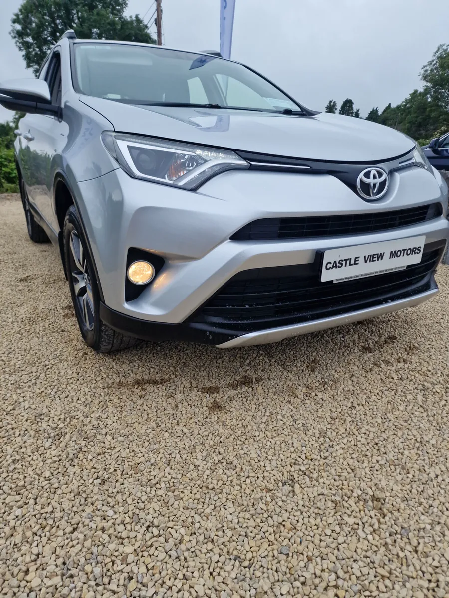 Toyota RAV4 2016 - Image 2