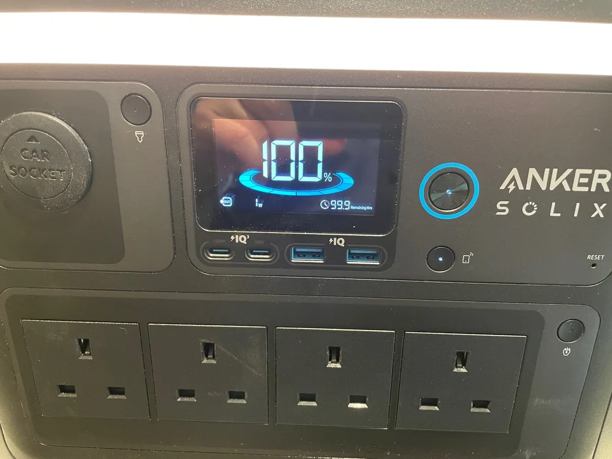 Anker C1000 power station - Image 3